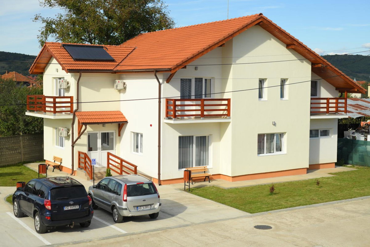 Pensiunea HERA Hațeg, Romania
