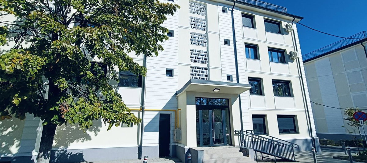 Apartament ultracentral lux, Romania