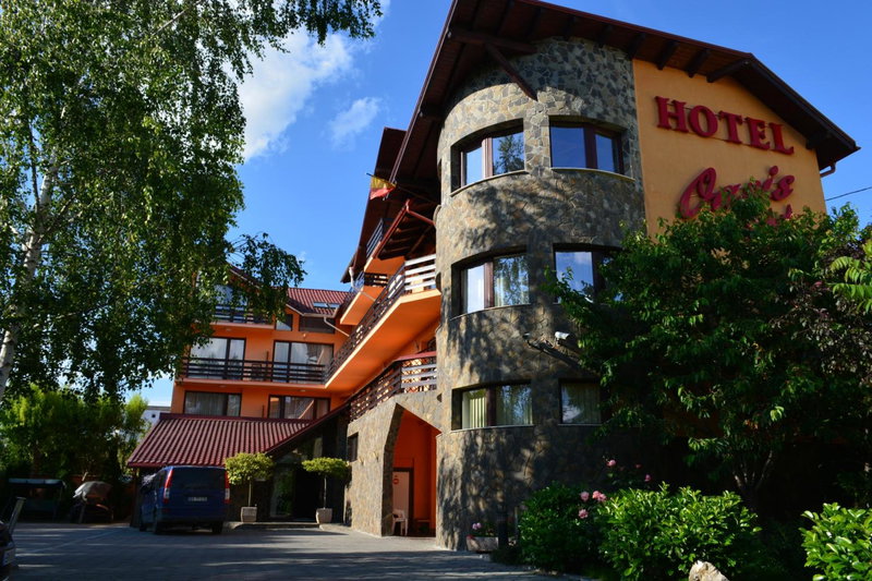 Hotel Oasis, Braşov, Romania