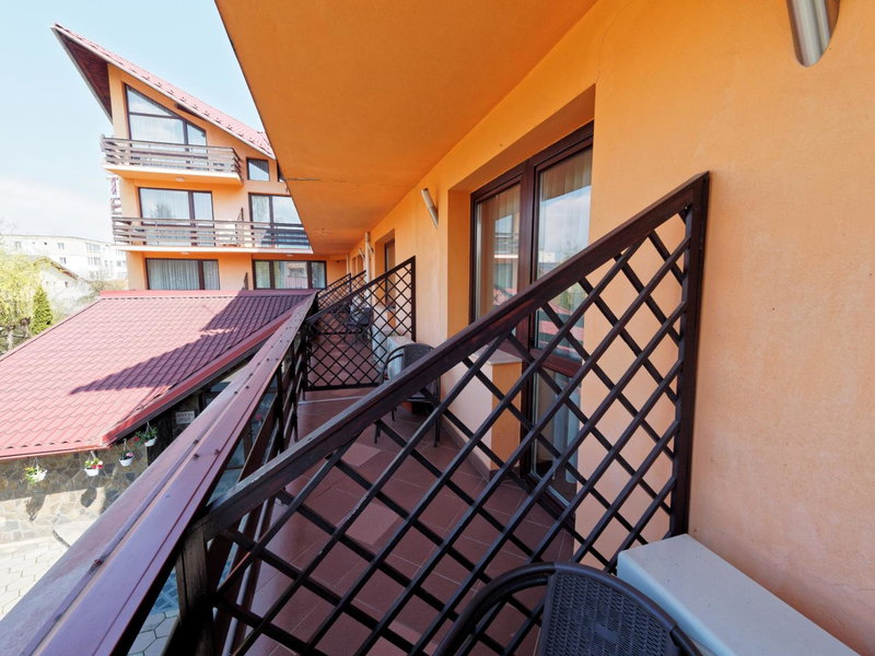 Hotel Oasis, Braşov, Romania