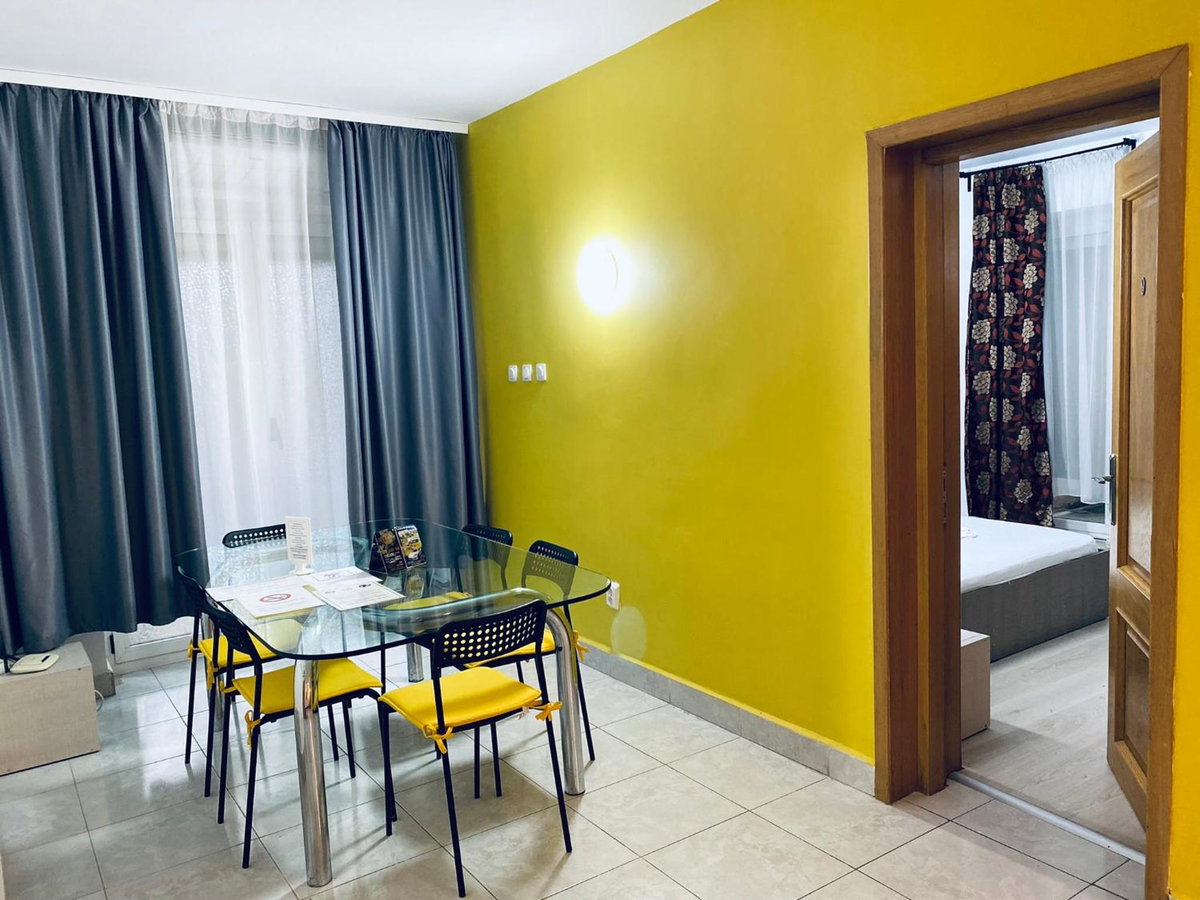 Bucharest City Center Villa - Shabbat Friendly, Romania