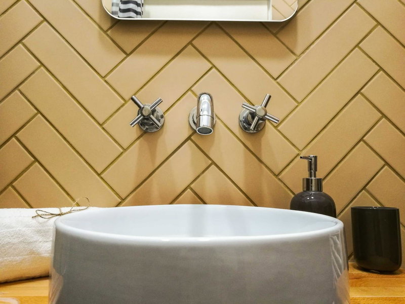 FLH - Mura Studio, Braşov, Romania