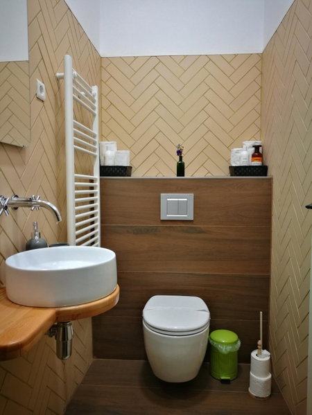 FLH - Mura Studio, Braşov, Romania