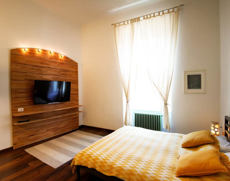 FLH - Mura Studio, Braşov, Romania