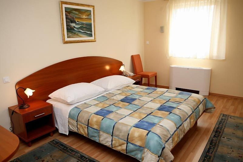 Aparthotel Astoria, Seget, Croatia