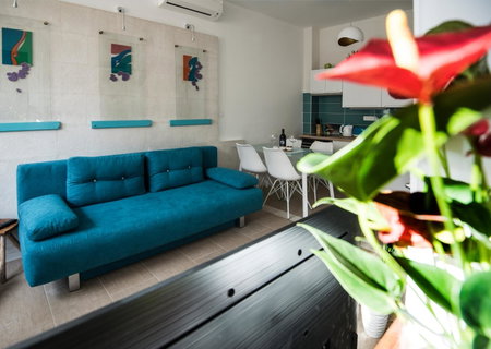 IBIS Your Cosy Oasis With Private Parking and Patio, Split, Croatia
