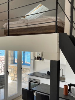 Penthouse in old Dalmatian house - Flybridge, Hvar, Croatia