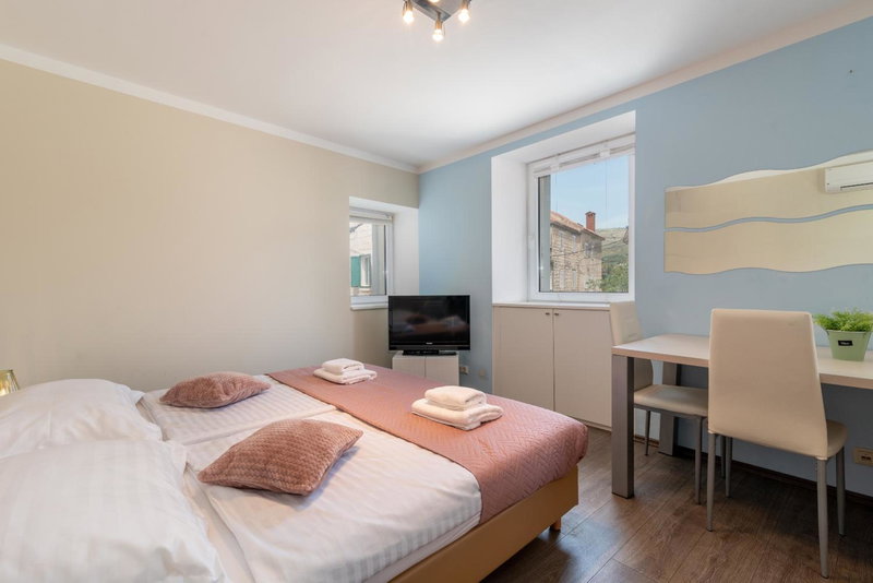 Apartments Leonarda, Trogir, Croatia