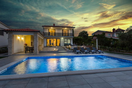 Maris, Drenje, Croatia