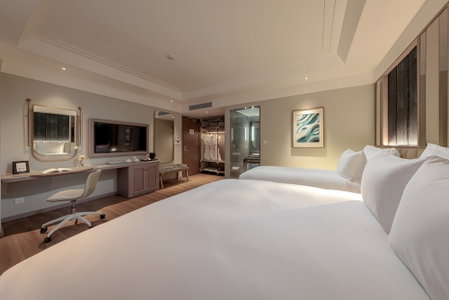 La Siesta Premium Lakeside, Hanoi, Vietnam