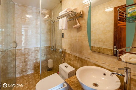 BOM HOMES - FLAMIGO ĐẠI LẢI resort- Full Service, Ngọc Quang, Vietnam
