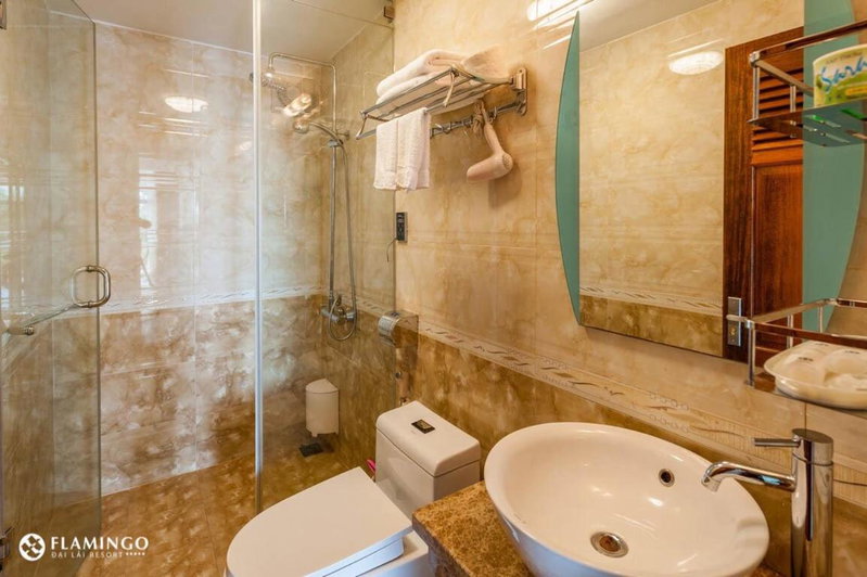 BOM HOMES - FLAMIGO ĐẠI LẢI resort- Full Service, Ngọc Quang, Vietnam
