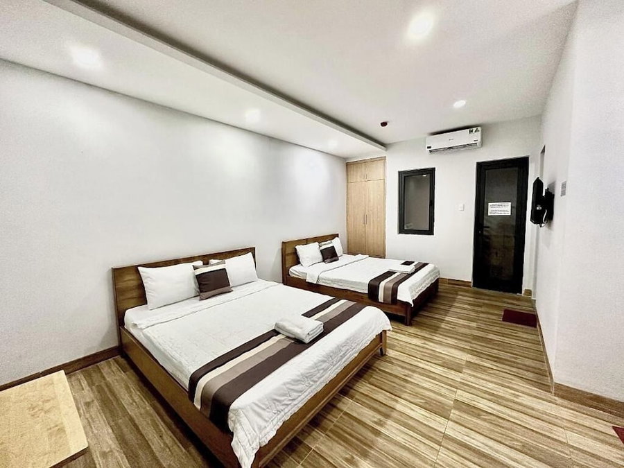 RedDoorz The Jade Hotel Than Nhan Trung, Ho Chi Minh, Vietnam