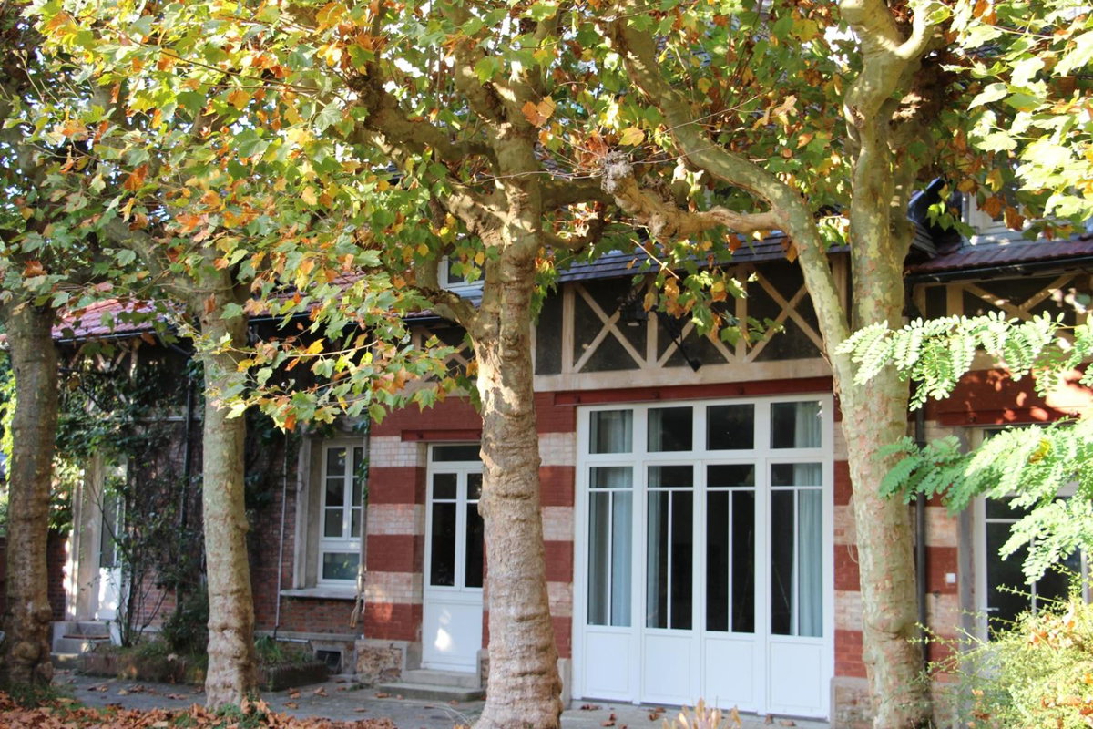 Hotel · Les Hauts du Plateau, Châtillon