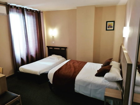 Logis Hôtel Saint Jacques, Valence, France