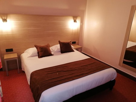 Logis Hôtel Saint Jacques, Valence, France