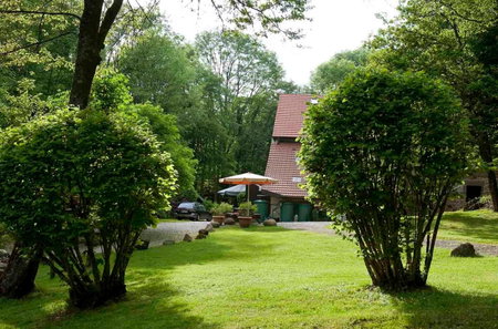 Pas de Deux, Sainte-Marie-en-Chanois, France