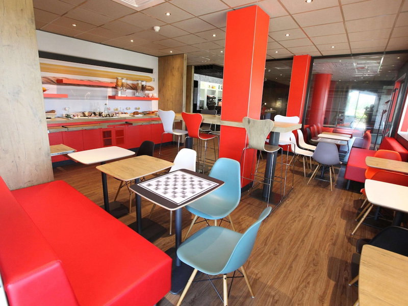 ibis Aurillac, Aurillac, France