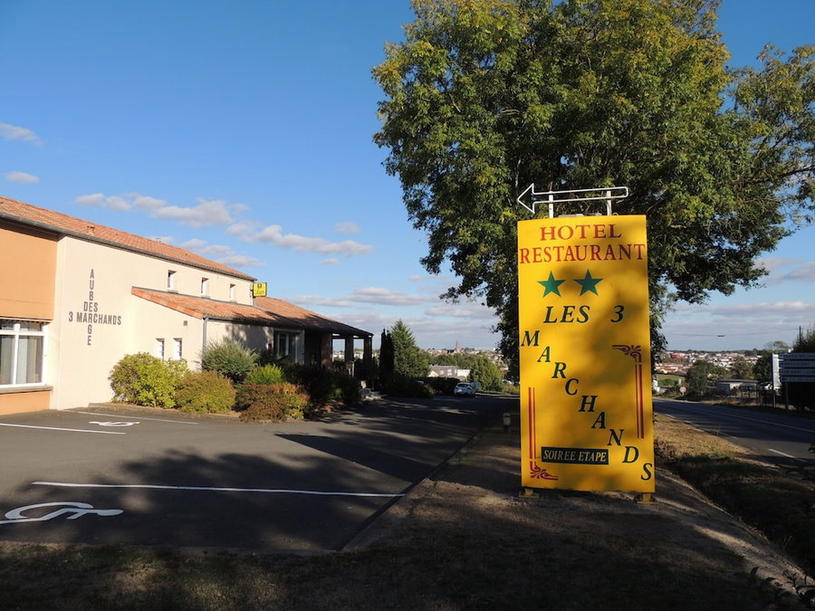 Hotel Les Trois Marchands, Bressuire, France