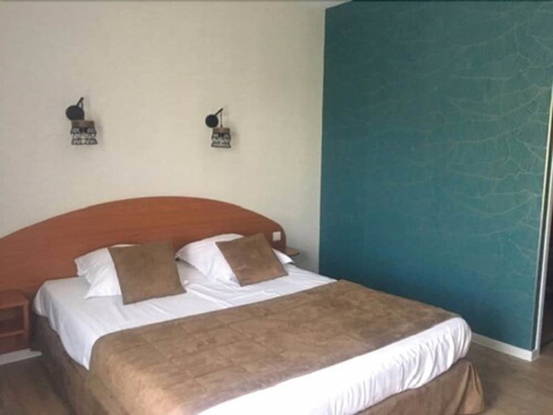 Hotel Les Trois Marchands, Bressuire, France