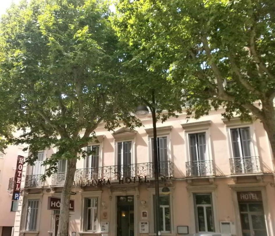 Hotel · Hôtel Le Victoria, Draguignan
