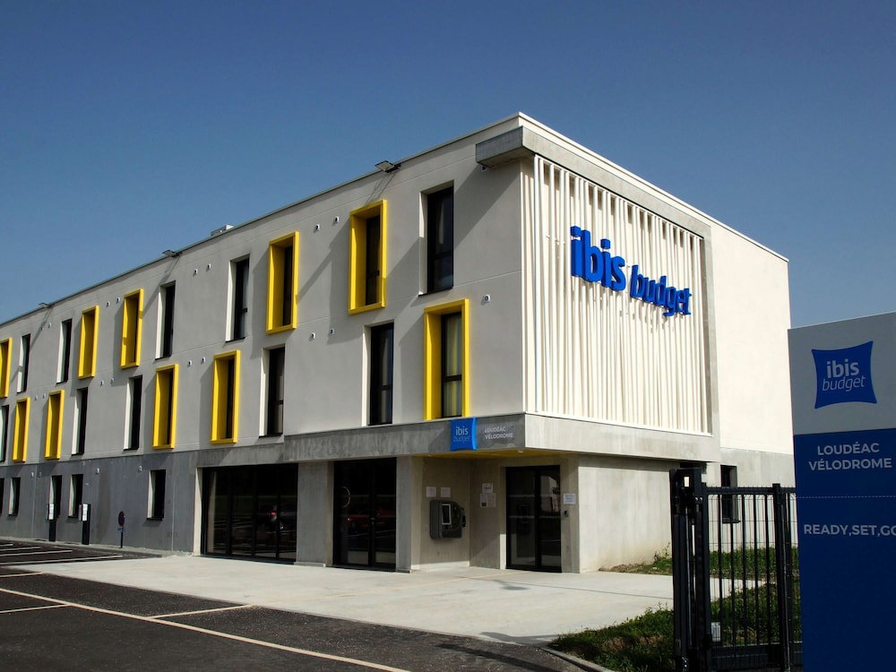 Hotel · Ibis Budget Loudéac Vélodrome (Ouverture Juillet 2023), Loudeac