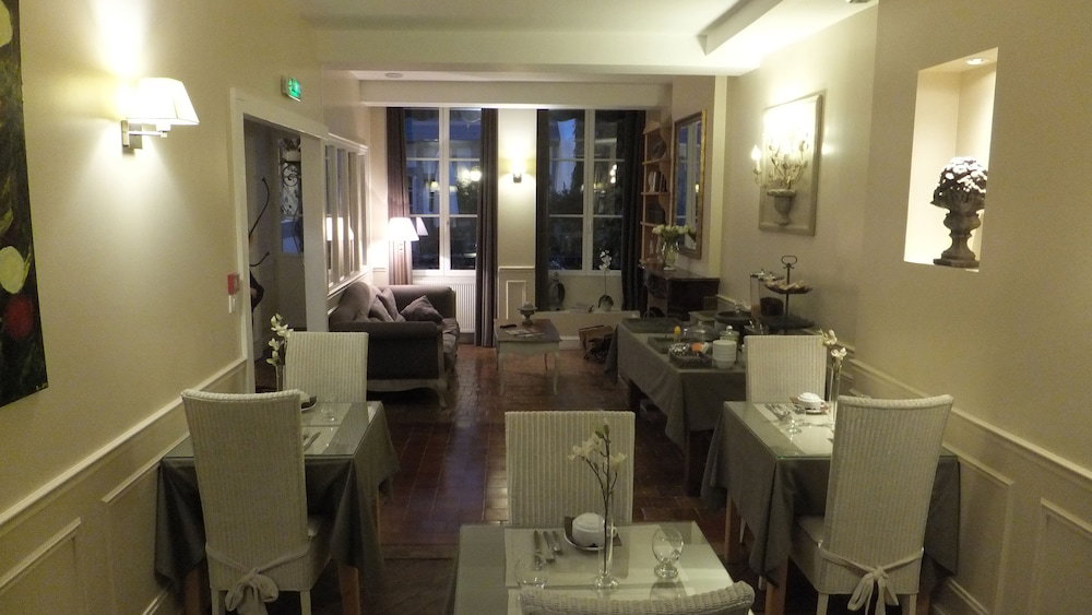 Hotel · Hotel La Closeraie, Sully-sur-Loire
