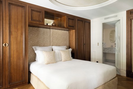 HIGHSTAY - Luxury Serviced Apartments - Place des Victoires, Paris, France