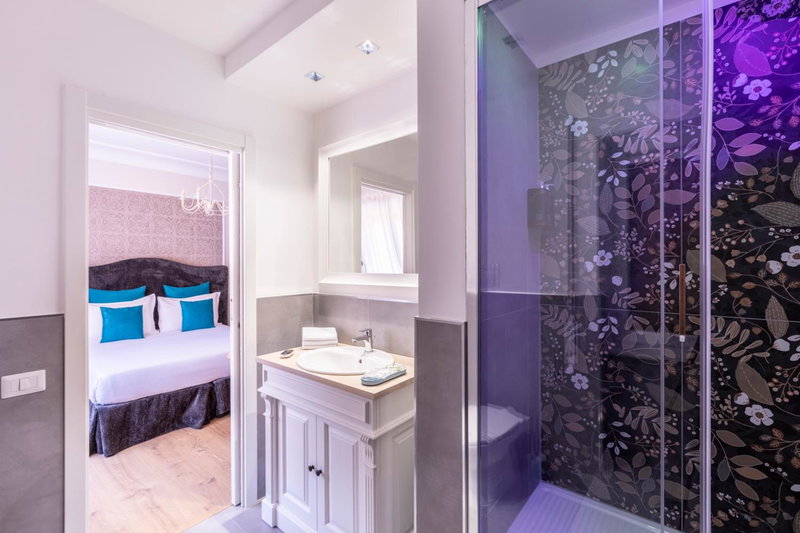 Trastevere Paper Suites, Rome, Italy