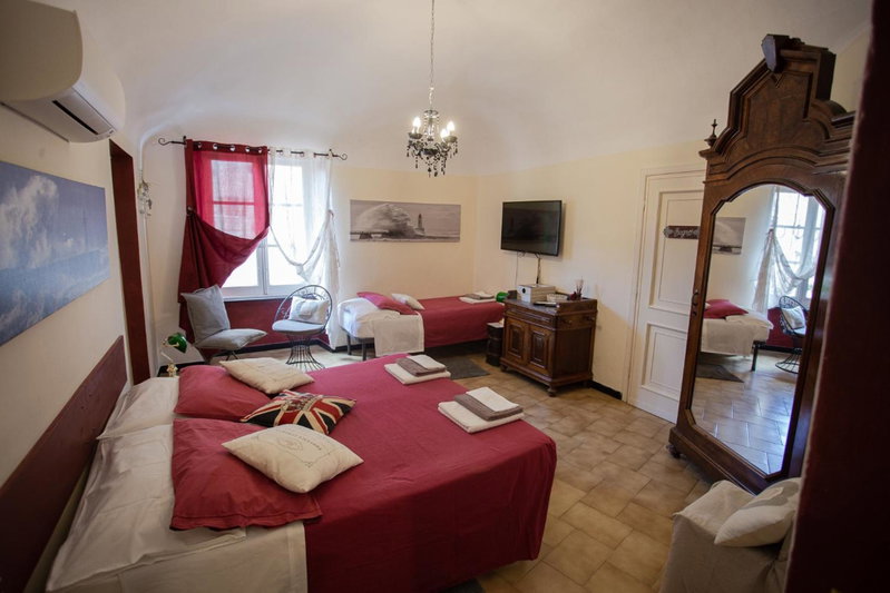 Antico Pozzo Bed and Breakfast, Finale Ligure, Italy