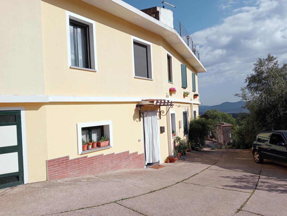 Hotel · Locanda D'Ogliastra, Triei