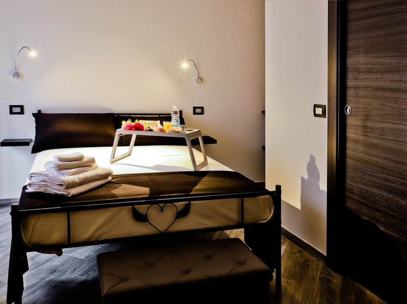 Terra Mia Savoia B&B, Naples, Italy