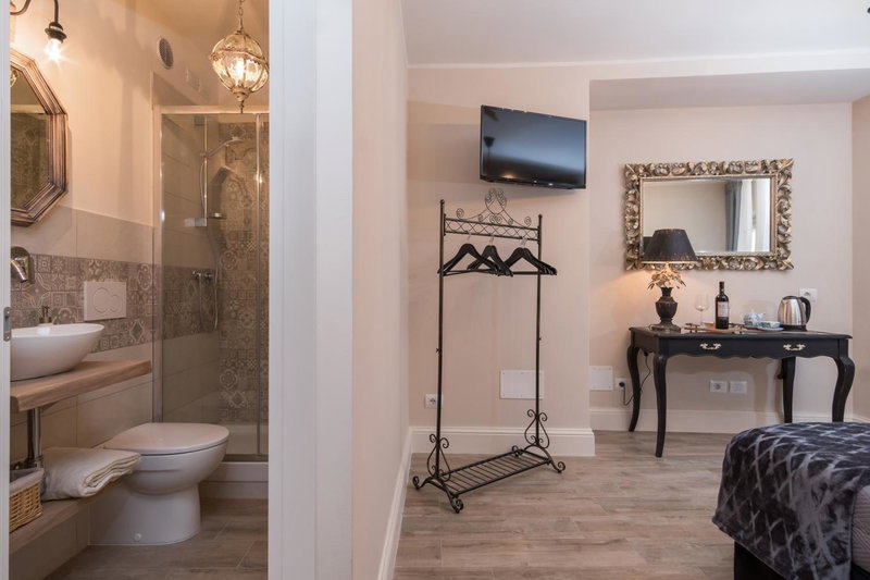 Pistoia Luxury Suite, Pistoia, Italy