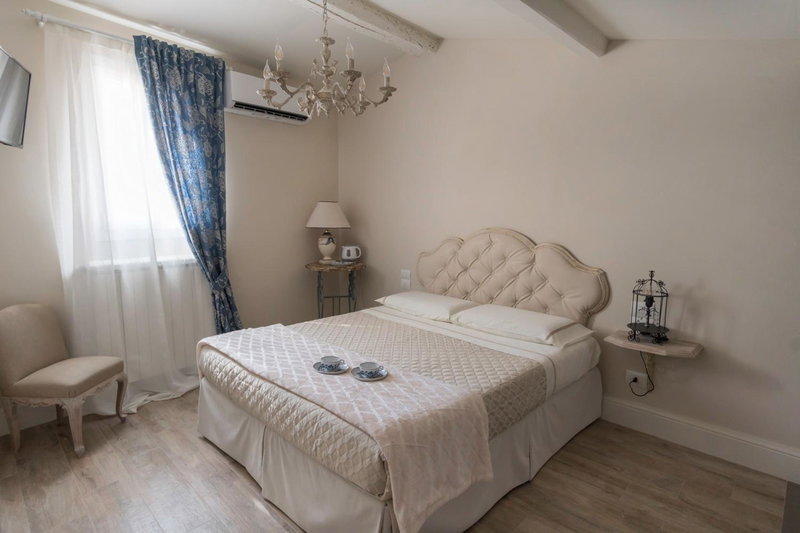 Pistoia Luxury Suite, Pistoia, Italy