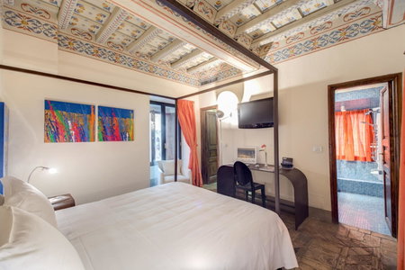 Residenza Torre Colonna, Rome, Italy