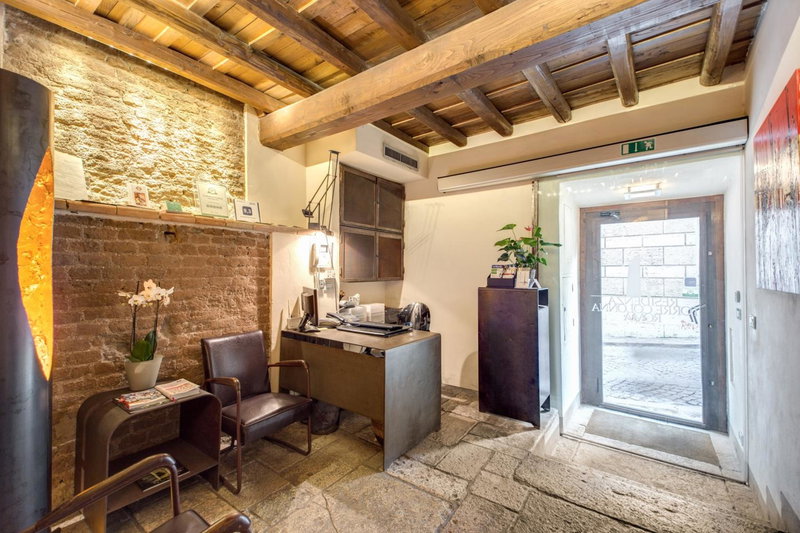 Residenza Torre Colonna, Rome, Italy