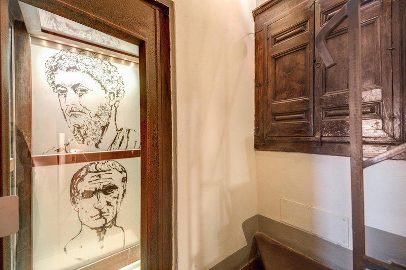 Residenza Torre Colonna, Rome, Italy