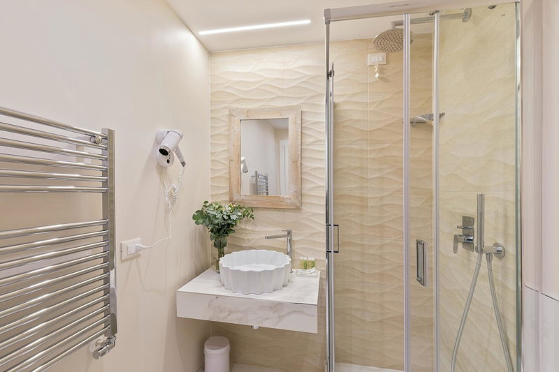 Cavour Suites Guest House, Rome, Italy