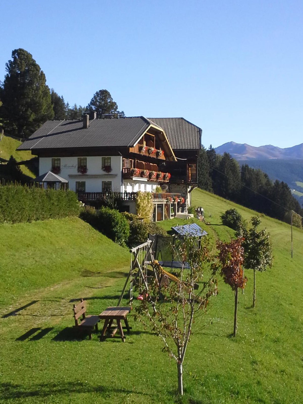 Hotel · Berggasthaus Agritur Moserhof, Braies