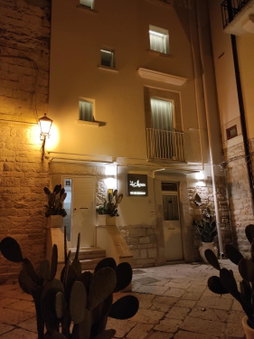La Maison, Trani, Italy