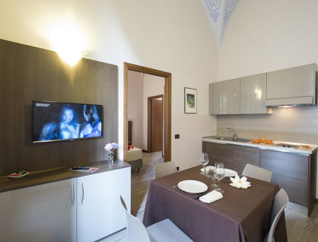 Residence Caffé Savona, Alba, Italy