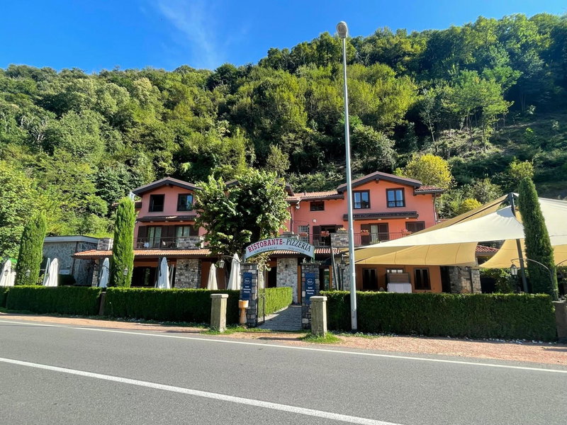 Hotel Grotto Bagat, Lavena Ponte Tresa, Italy