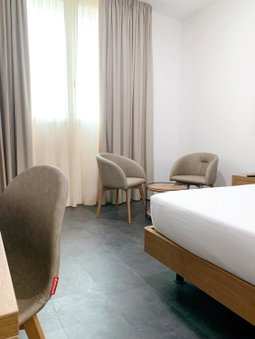 V Hotel, Ancona, Italy