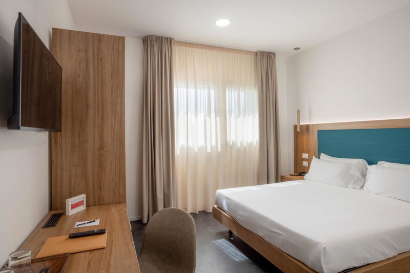V Hotel, Ancona, Italy