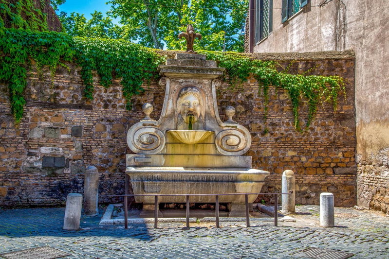 Palazzo Medusa, Rome, Italy
