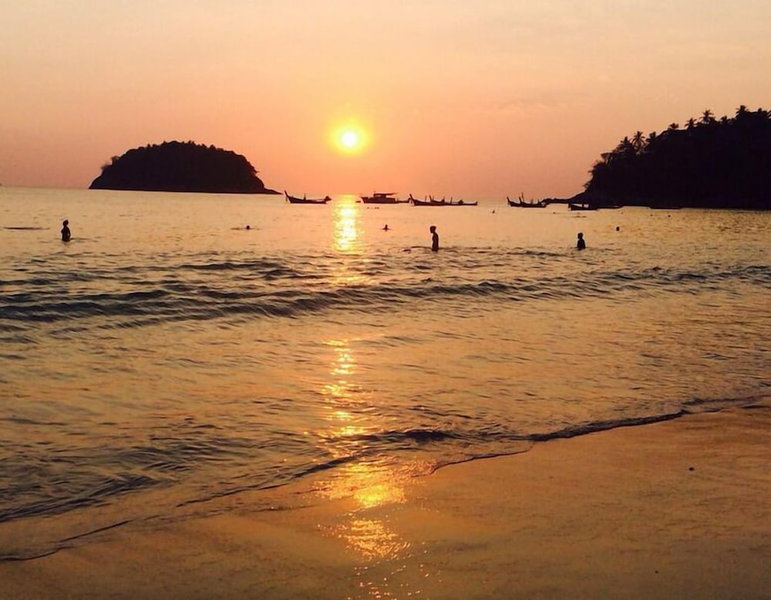 LaXenia, Karon, Thailand