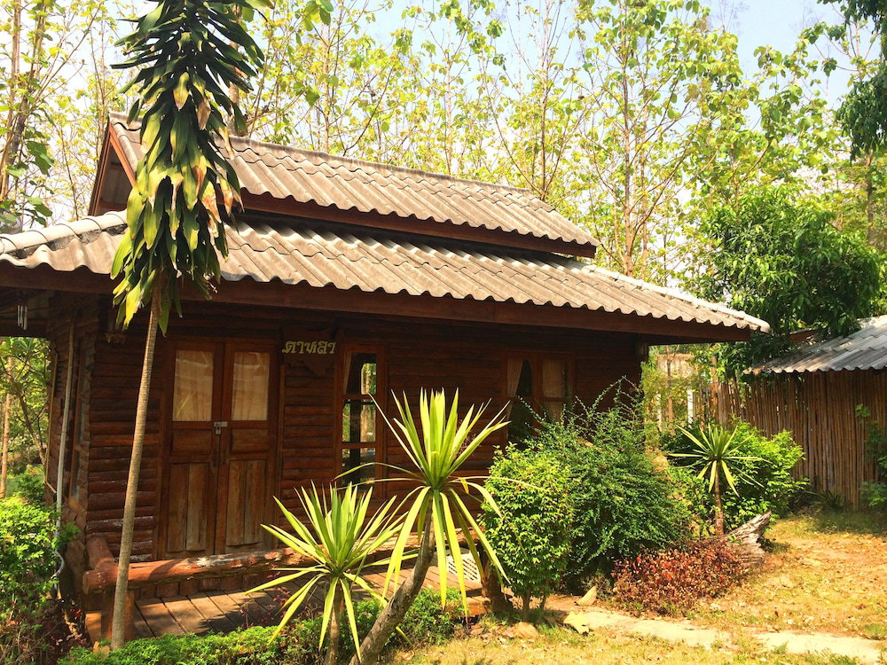 Hotel · Montri Garden House, Pai