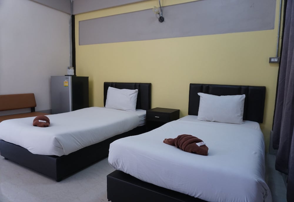 Hotel · Puangpech Hotel, Lampang
