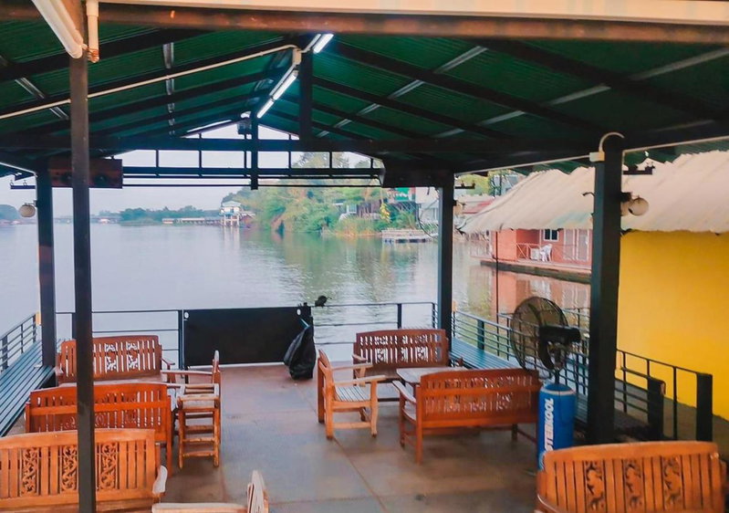 Tara Raft, Kanchanaburi, Thailand