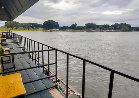 Tara Raft, Kanchanaburi, Thailand